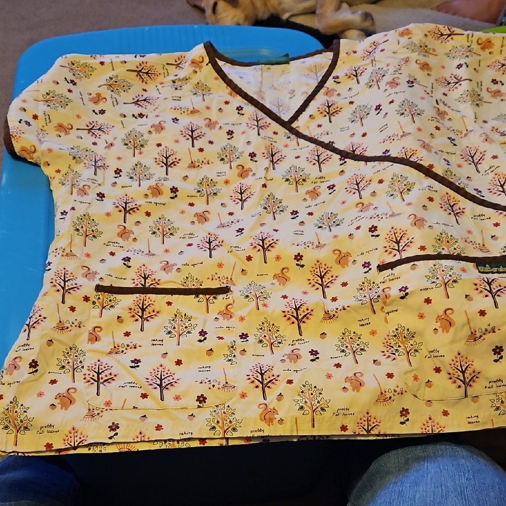 UA Scrubs Tree Print Blouse